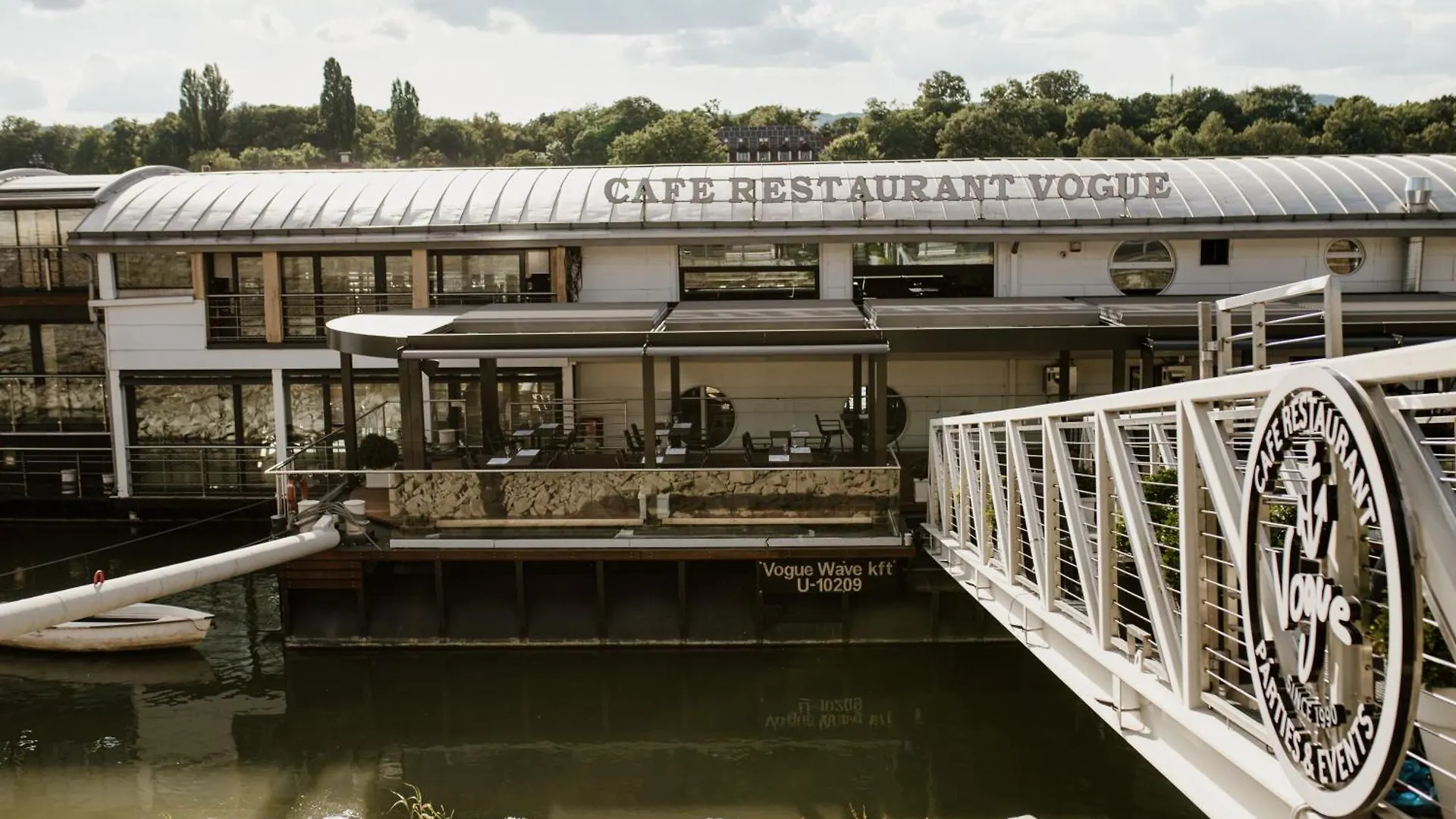 Vogue Boat Apartments Budapest 0*,  Hungary