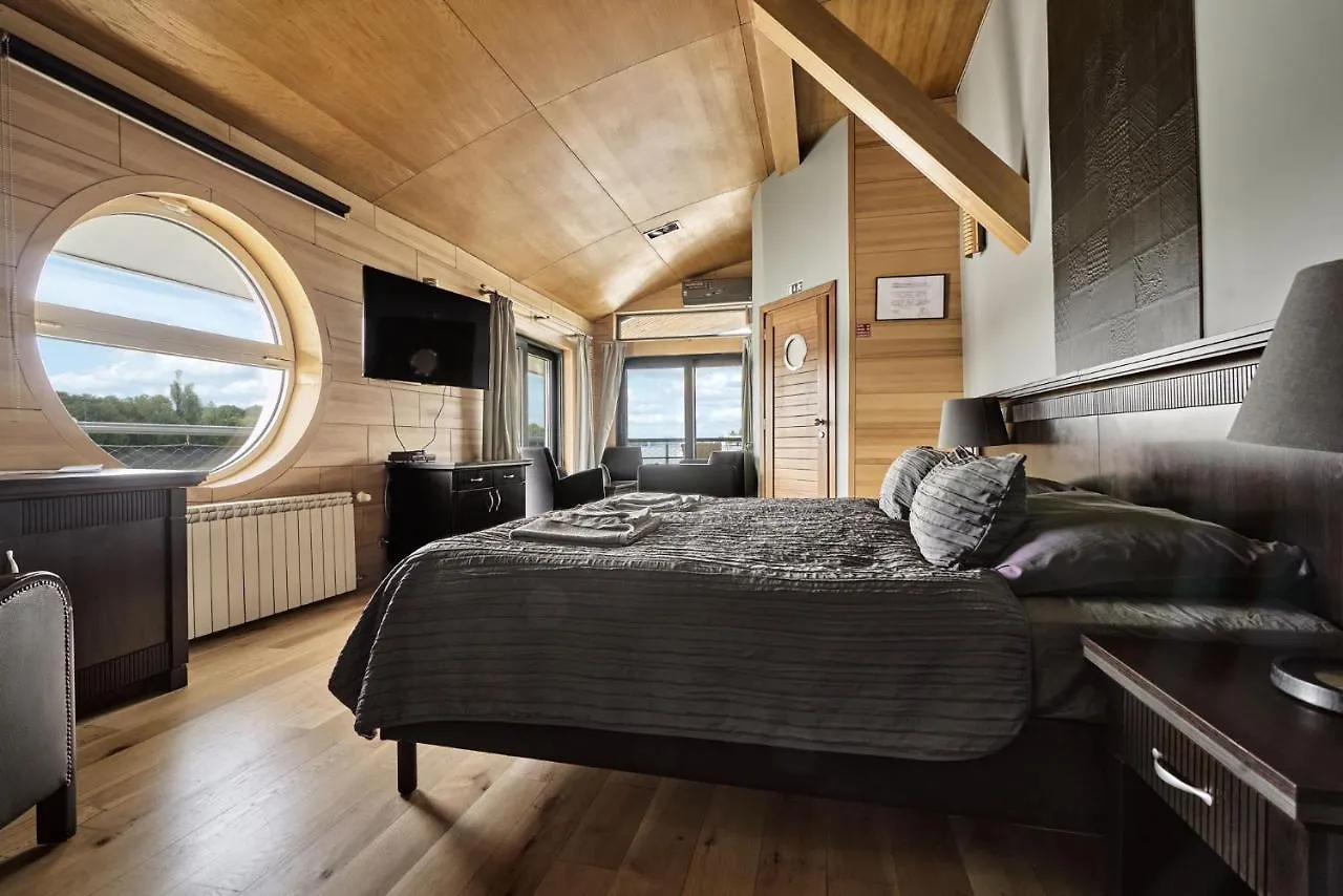 Vogue Boat Apartments Budapest