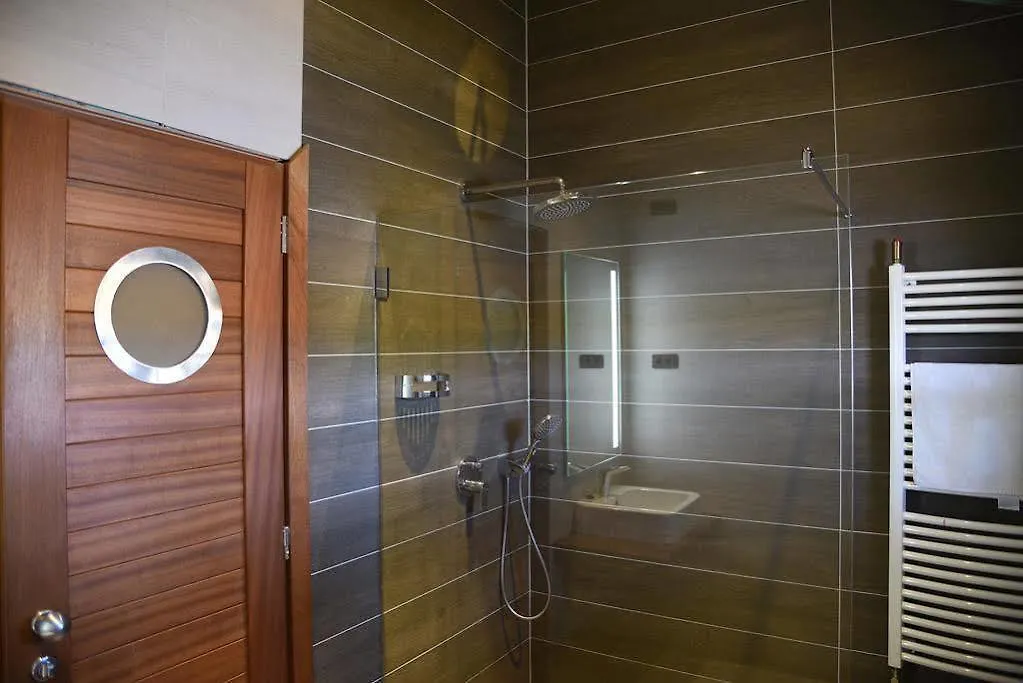 Vogue Boat Apartments Budapest